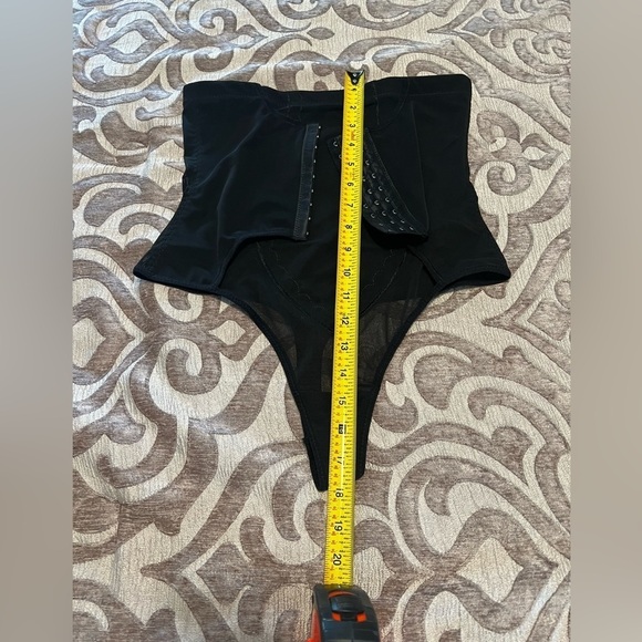 High-Waisted Black Shapewear Tummy Control Shorts for Women - Size L (NWOT) - Picture 10 of 13